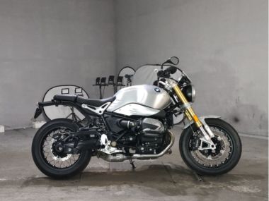 BMW R Nine T