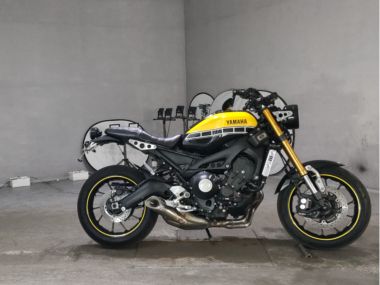 Yamaha XSR900