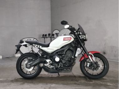 Yamaha XSR900