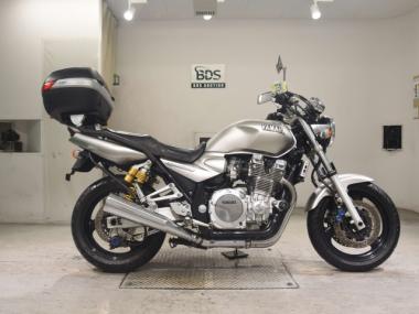 Yamaha XJR1300