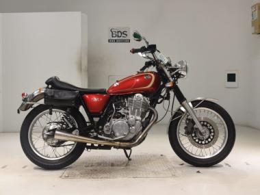 Yamaha SR400