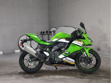 Kawasaki Ninja Zx-4 Rr