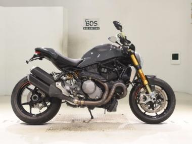 Ducati Monster 1200s