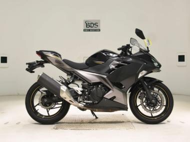 Kawasaki Ninja400