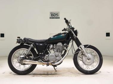 Yamaha SR400
