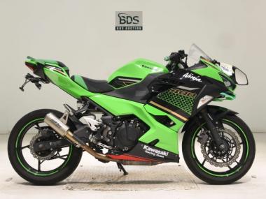 Kawasaki Ninja400