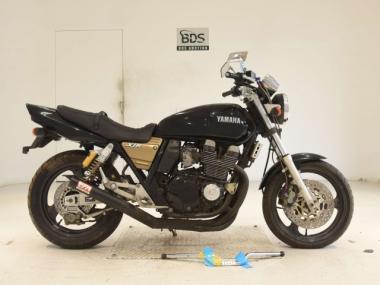 Yamaha XJR400