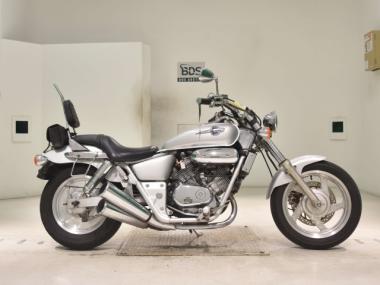 Honda Magna 250