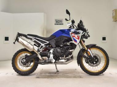 BMW F900GS