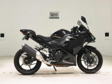 Kawasaki Ninja400