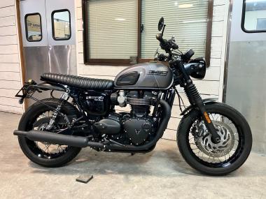 Triumph Bonneville T120 Black