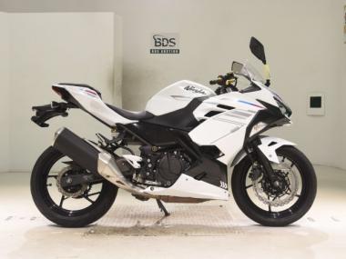 Kawasaki Ninja400