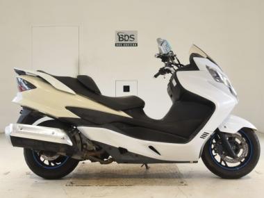 Suzuki Skywave 250s