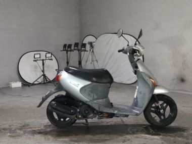 Suzuki Let's4
