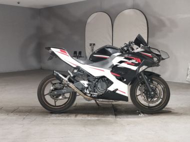 Kawasaki Ninja400