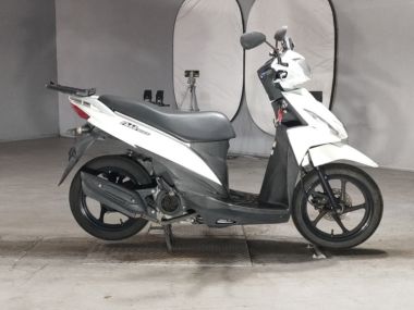 Suzuki Address V110