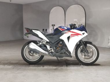 Honda CBR250R