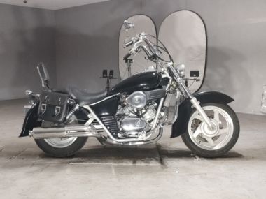 Honda Magna 250