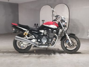 Yamaha XJR1300