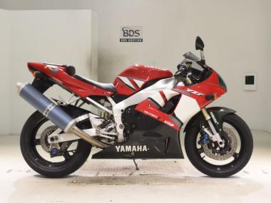 Yamaha Yzf-R1