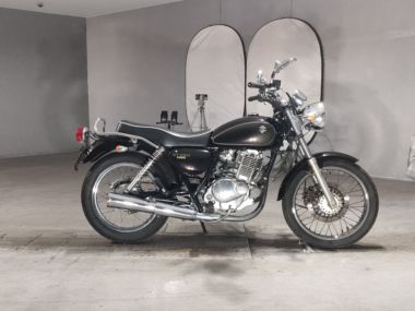 Suzuki ST250