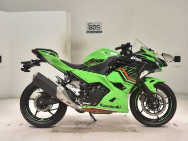 Kawasaki Ninja400