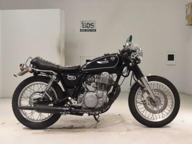 Yamaha SR400