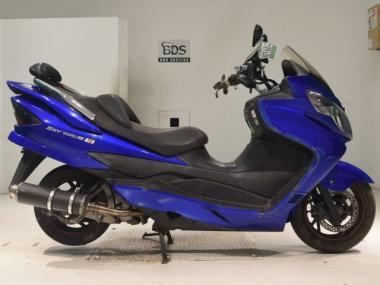 Suzuki Skywave 250s