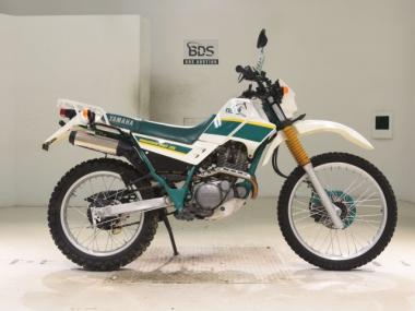 Yamaha Serow 225