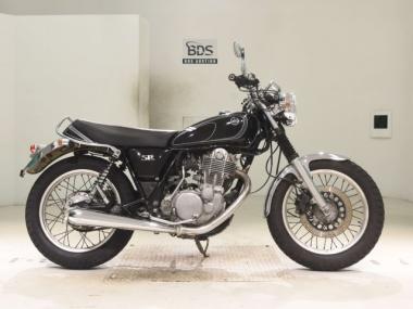 Yamaha SR400