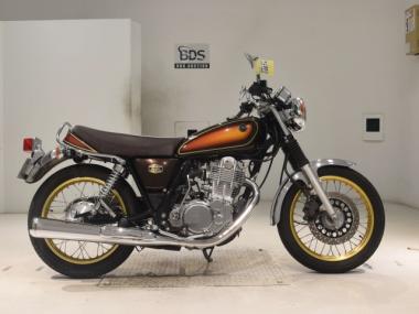 Yamaha SR400
