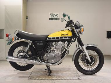 Yamaha SR400