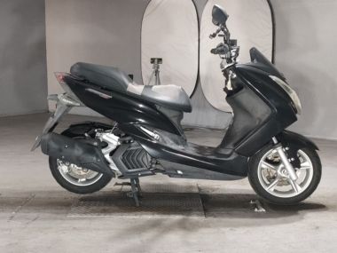 Yamaha Majesty 155s