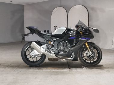 Yamaha Yzf-R1M
