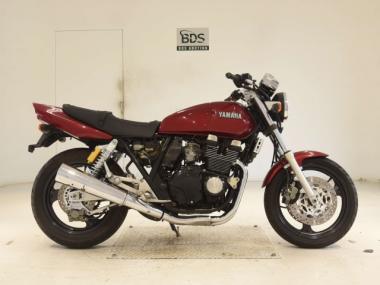 Yamaha XJR400