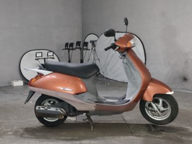 Honda Lead 100