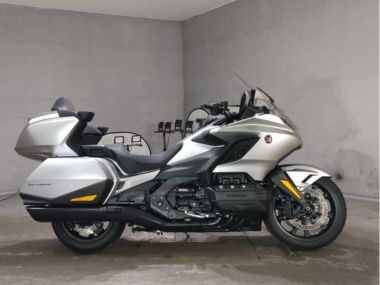 Honda GL1800 Tour Dct
