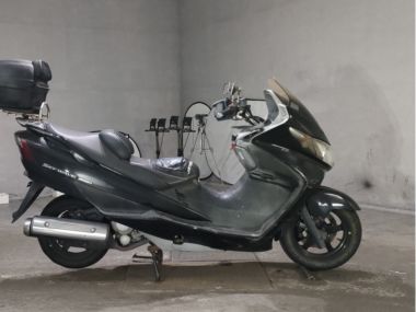 Suzuki Skywave 250s