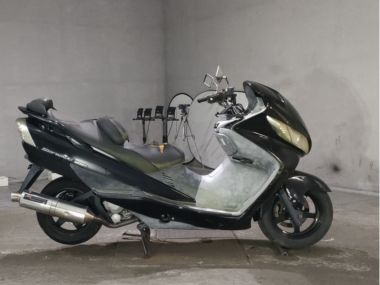 Suzuki Skywave 250s