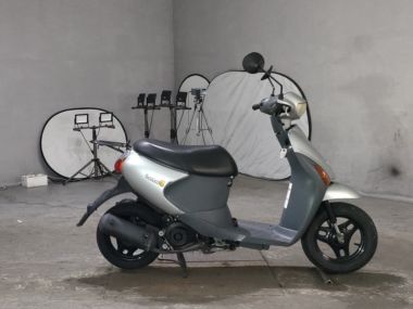 Suzuki Let's4