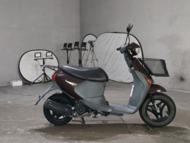 Suzuki Let's4