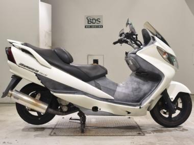 Suzuki Skywave 250s