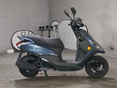 Yamaha Axis Z