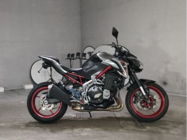 Kawasaki Z900