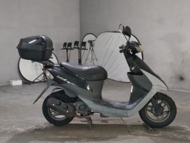 Suzuki Let's2
