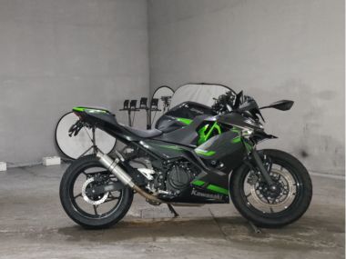 Kawasaki Ninja400