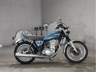 Yamaha SR400