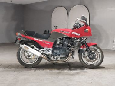 Kawasaki GPZ900R