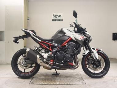 Kawasaki Z900