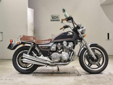Honda CB750 Custom